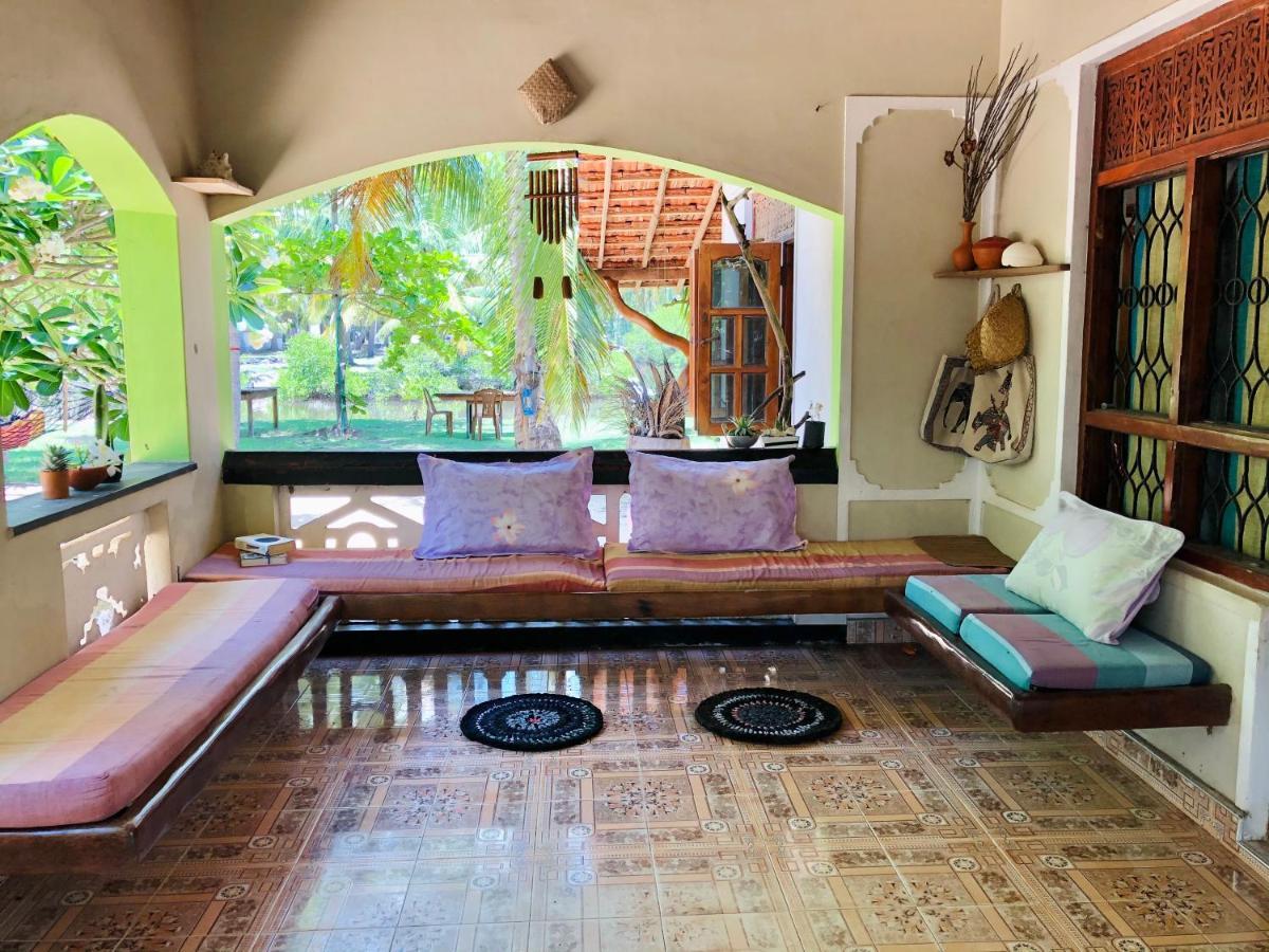 Bed and Breakfast Kite House Cafe à Kalpitiya Extérieur photo